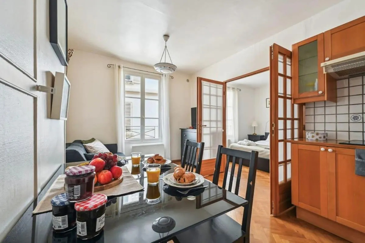 1br Des Invalides Cozy Apartment