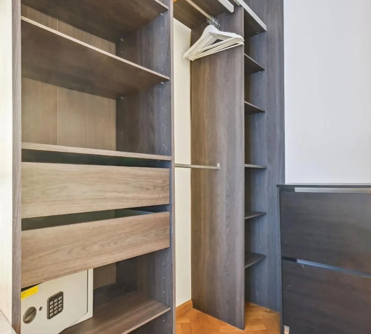 1br Des Invalides Cozy